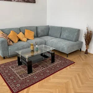 Opera Apartmán