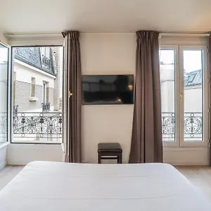 *** Hotel De Flore - Montmartre Francie